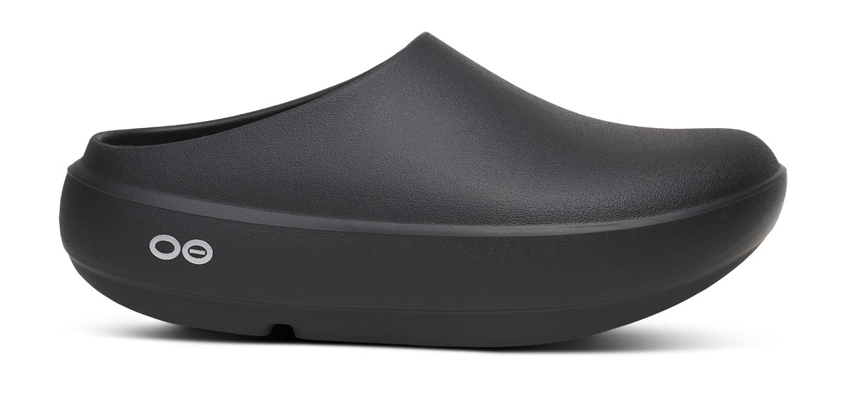 Men's Cloog PLUS Clog - Black 2 Women's Cloog PLUS Clog - Black