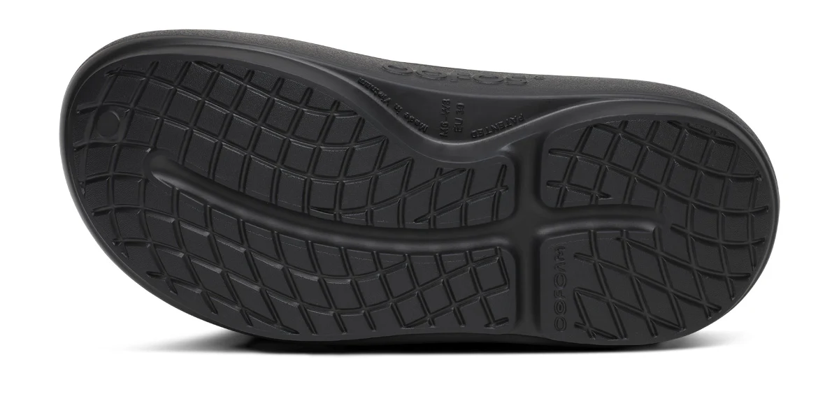 Men's Cloog PLUS Clog - Black 8 Women's Cloog PLUS Clog - Black