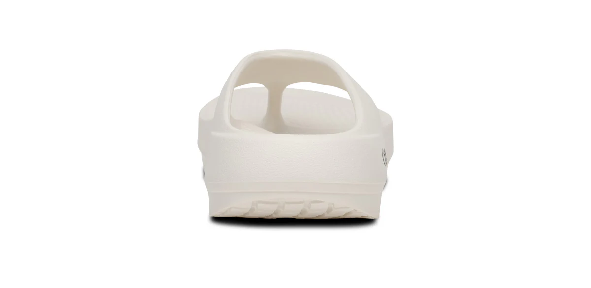 Women's OOriginal PLUS Sandal - Chalk 6 Men's OOriginal PLUS Sandal - Chalk