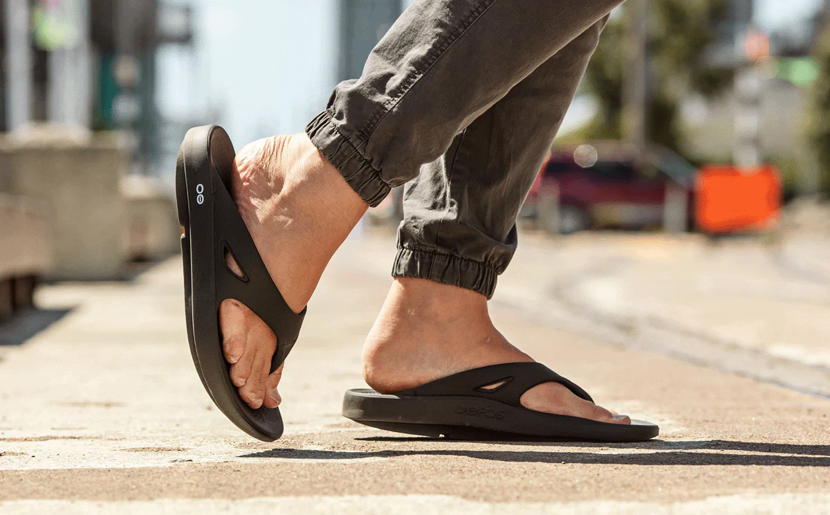 Men's OOriginal Sandal - Black 8 Men's OOriginal Sandal - Black