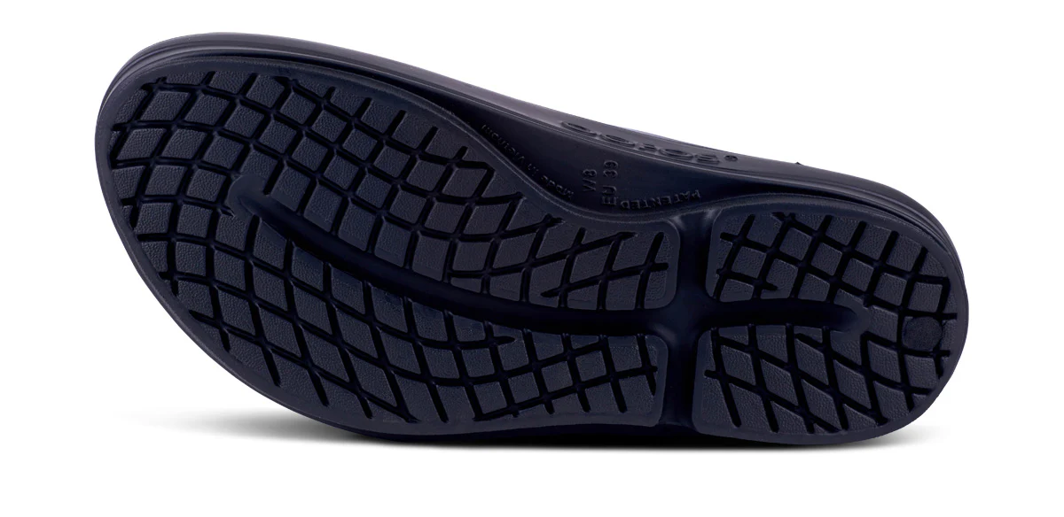 Women's OOmega OOlala Sandal - Black 7 Women's OOmega OOlala Sandal - Black