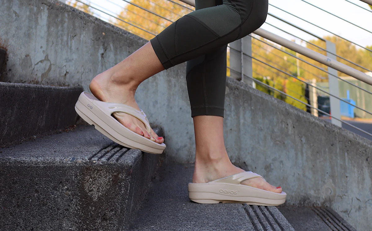 Women's OOmega OOlala Sandal - Nomad 9 Women's OOmega OOlala Sandal - Nomad